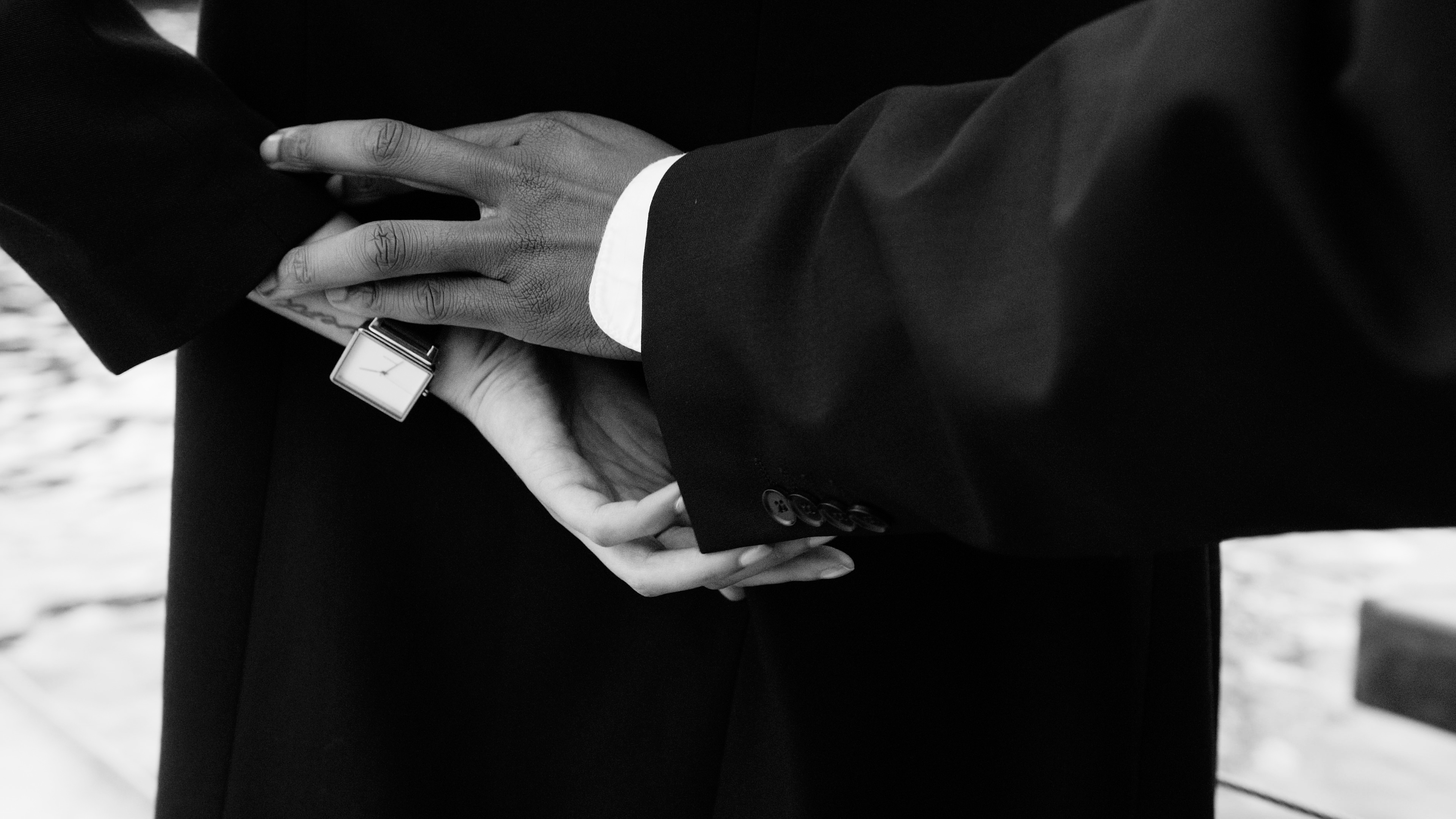 YSL CLIP.00_02_33_24.Still030