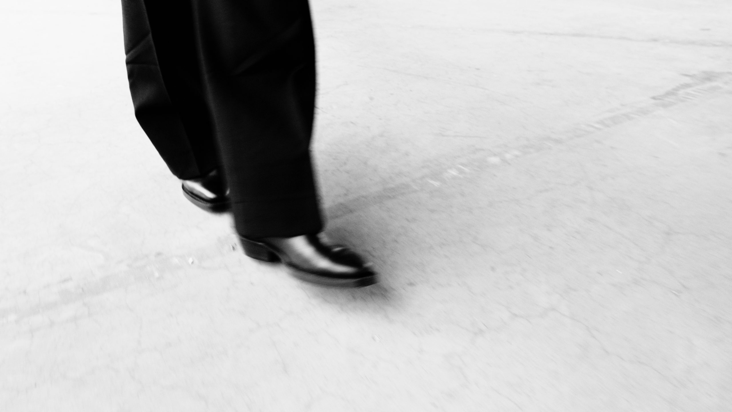 YSL CLIP.00_01_38_05.Still017